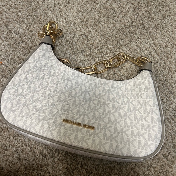 Michael Kors bag - Picture 2 of 8